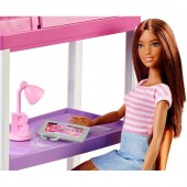 Set Barbie Pentru Fetite, by Mattel Estate Birou cu pat supraetajat, papusa si accesorii