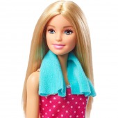 Set Barbie Pentru Fetite, by Mattel Estate cabina dus cu papusa si accesorii