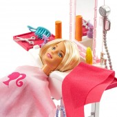 Set Barbie Pentru Fetite, by Mattel Estate Salon de infrumusetare cu papusa si accesorii